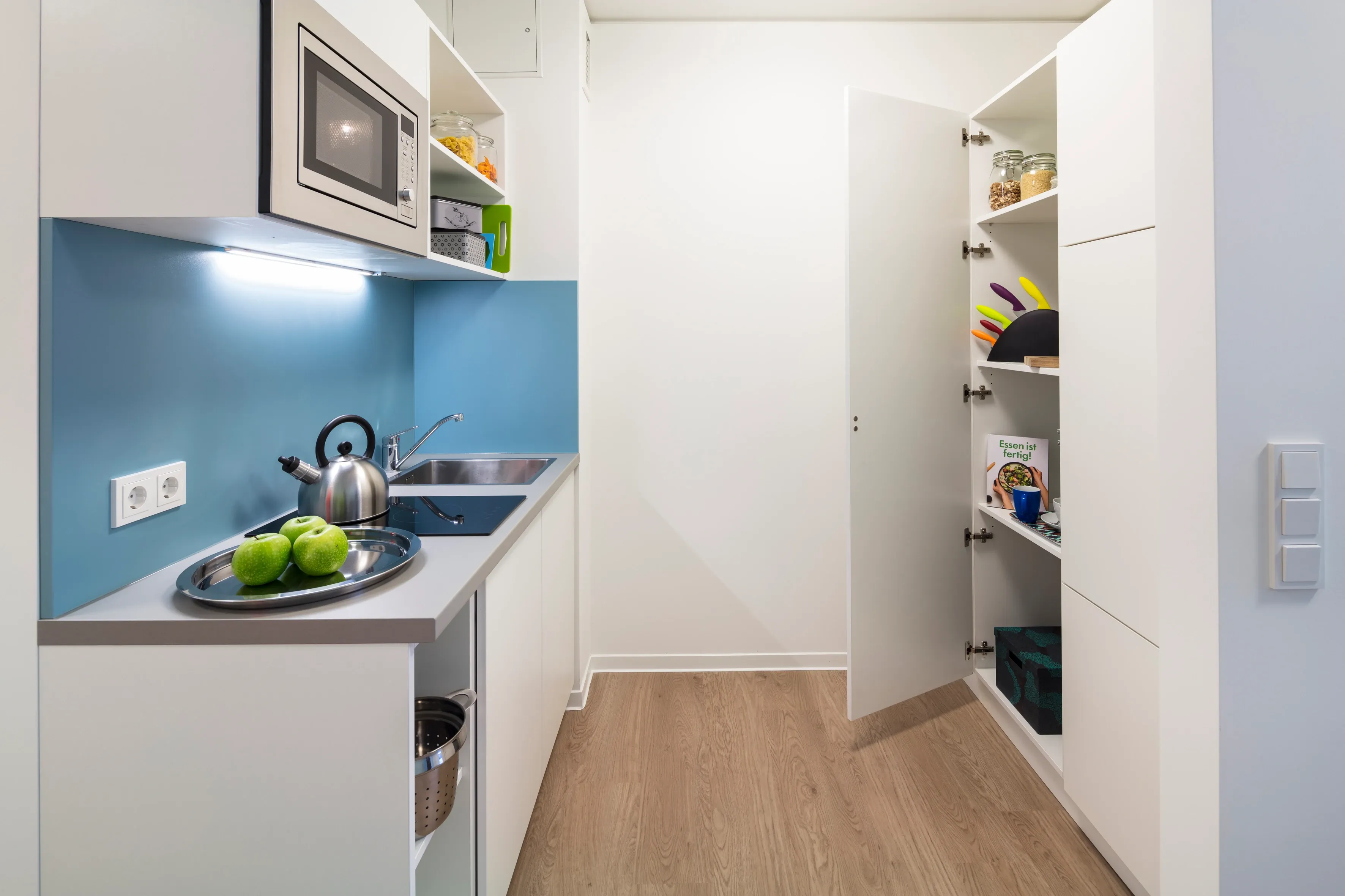 Picture category premium double room Neon Wood