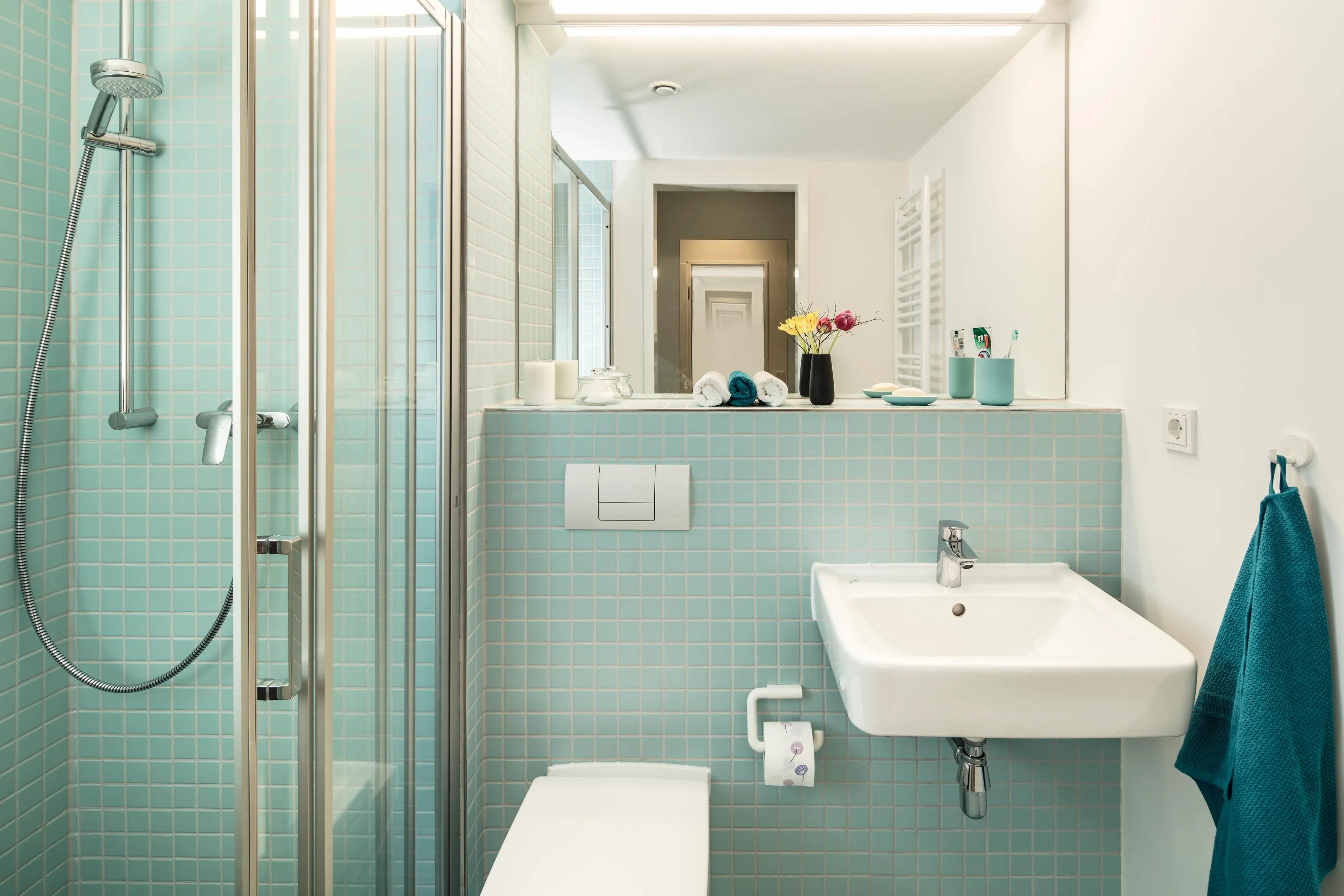 Picture category Superior Double room Neon Wood