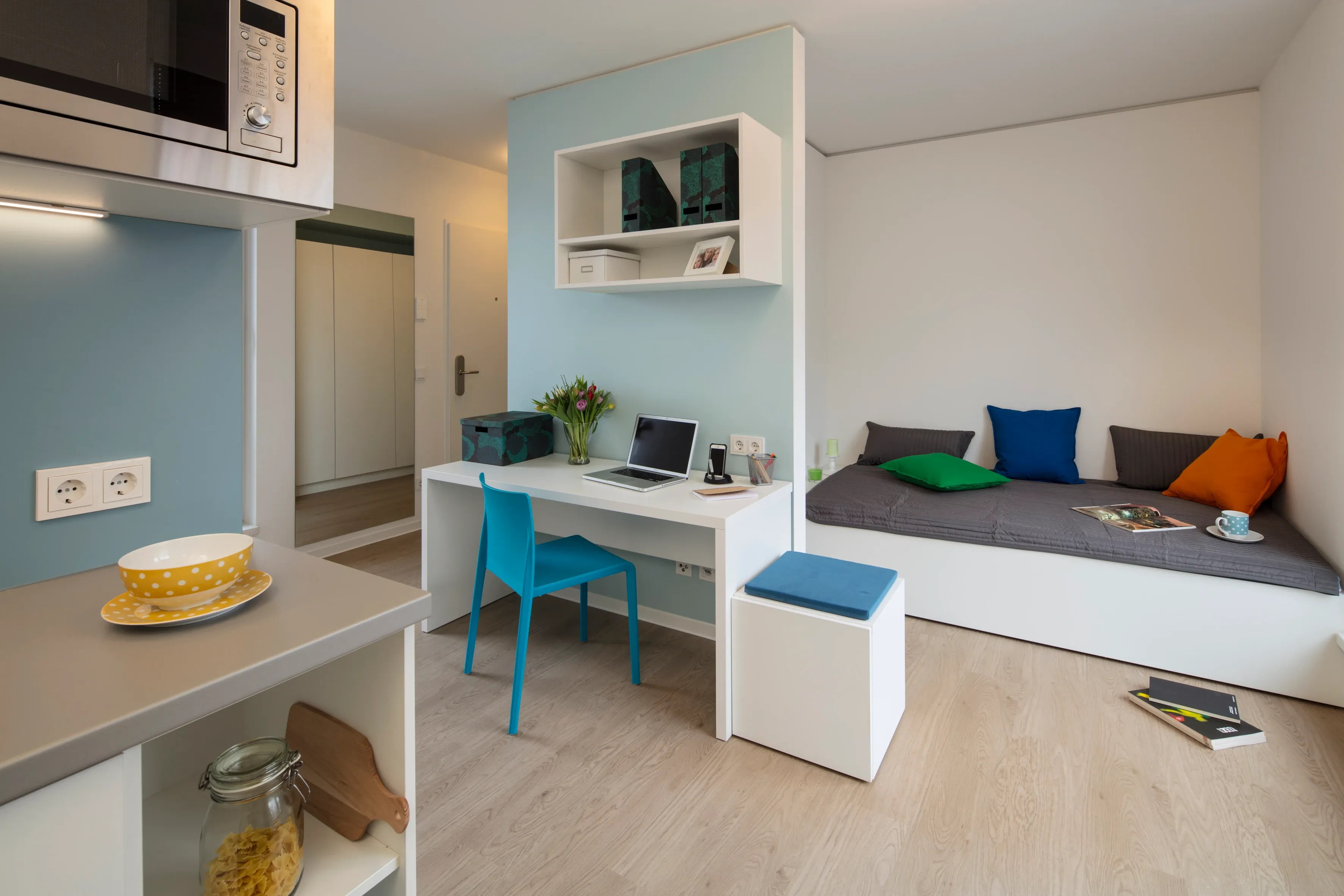 Picture category premium patio double room Neon Wood