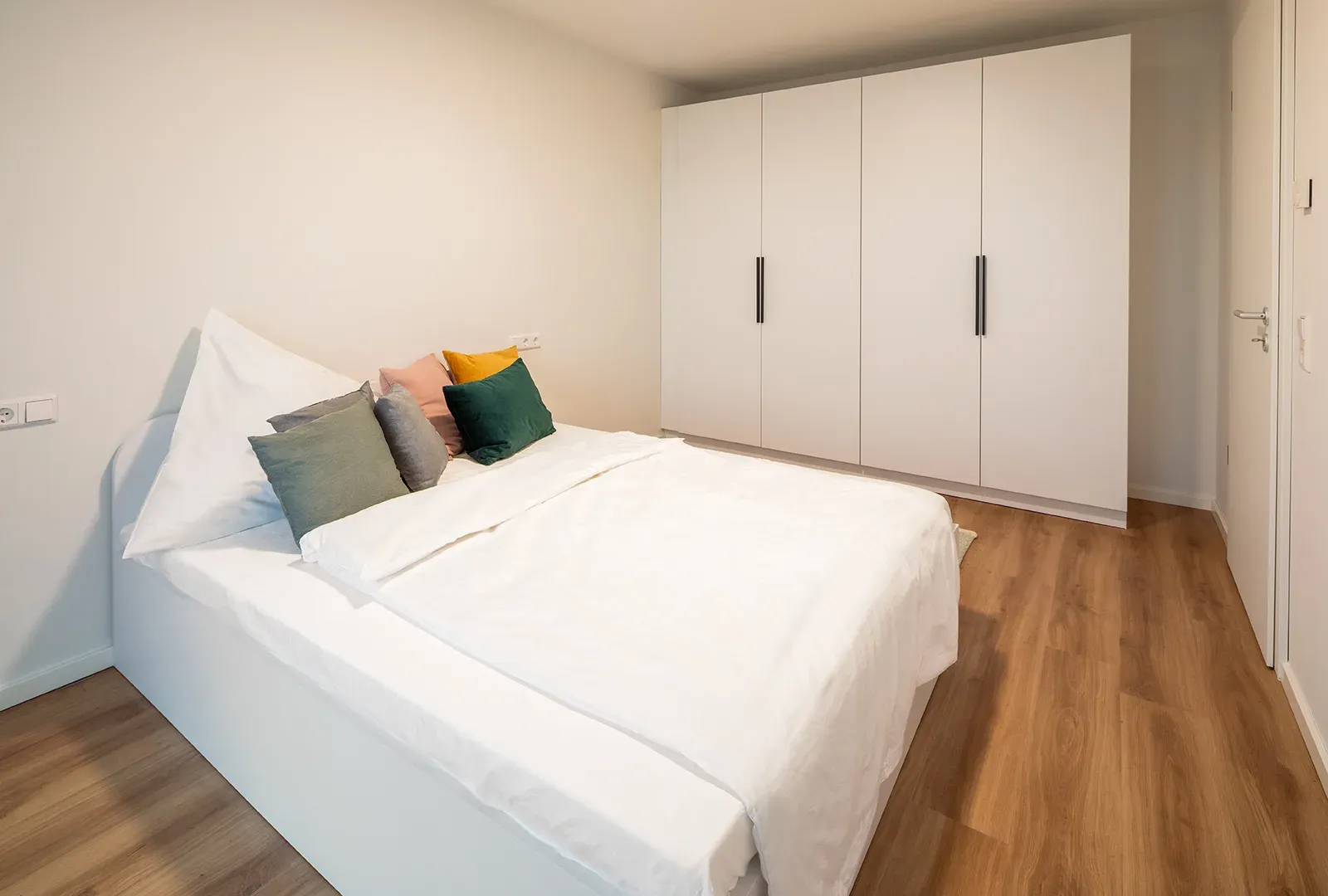 Superior Study B - 2 Room