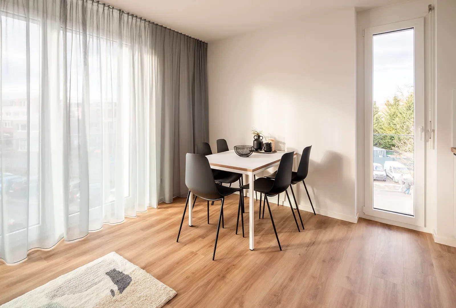 Superior Study B - 2 Room