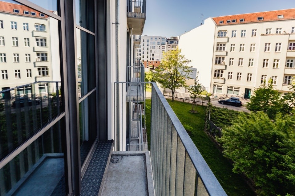 Berlin Frankfurter Tor Classic Balcony